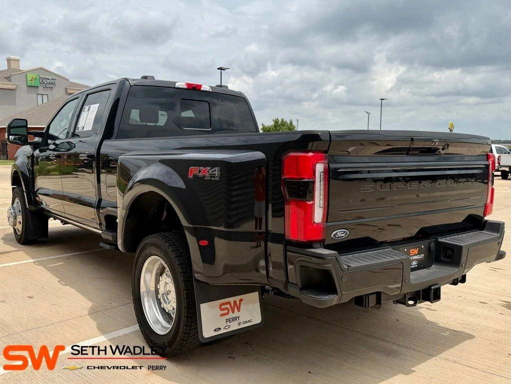 2026 Ford F-450 Super Duty Platinum - Photo 7