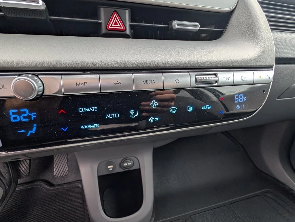 2024 Hyundai IONIQ 5 SEL - Photo 25