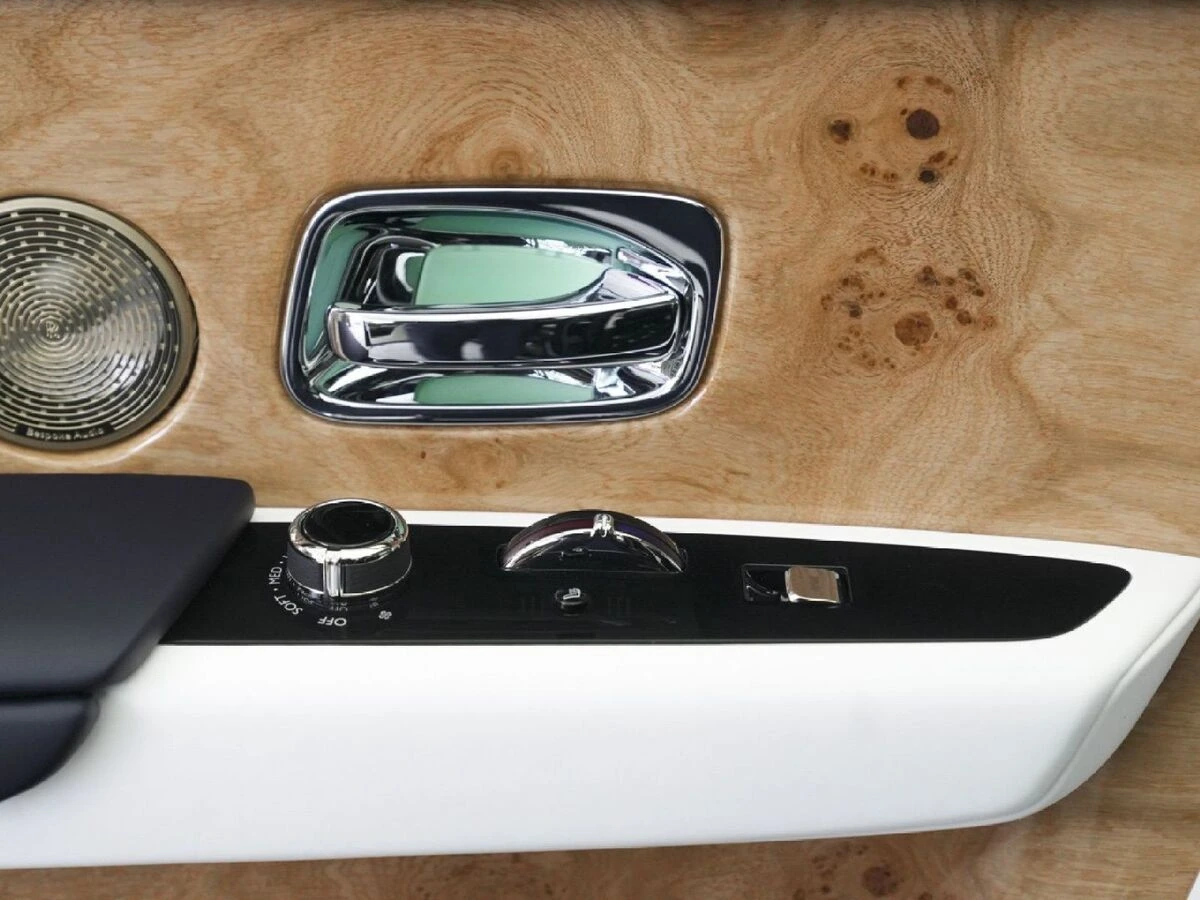 2026 Rolls-Royce Phantom Base - Photo 34