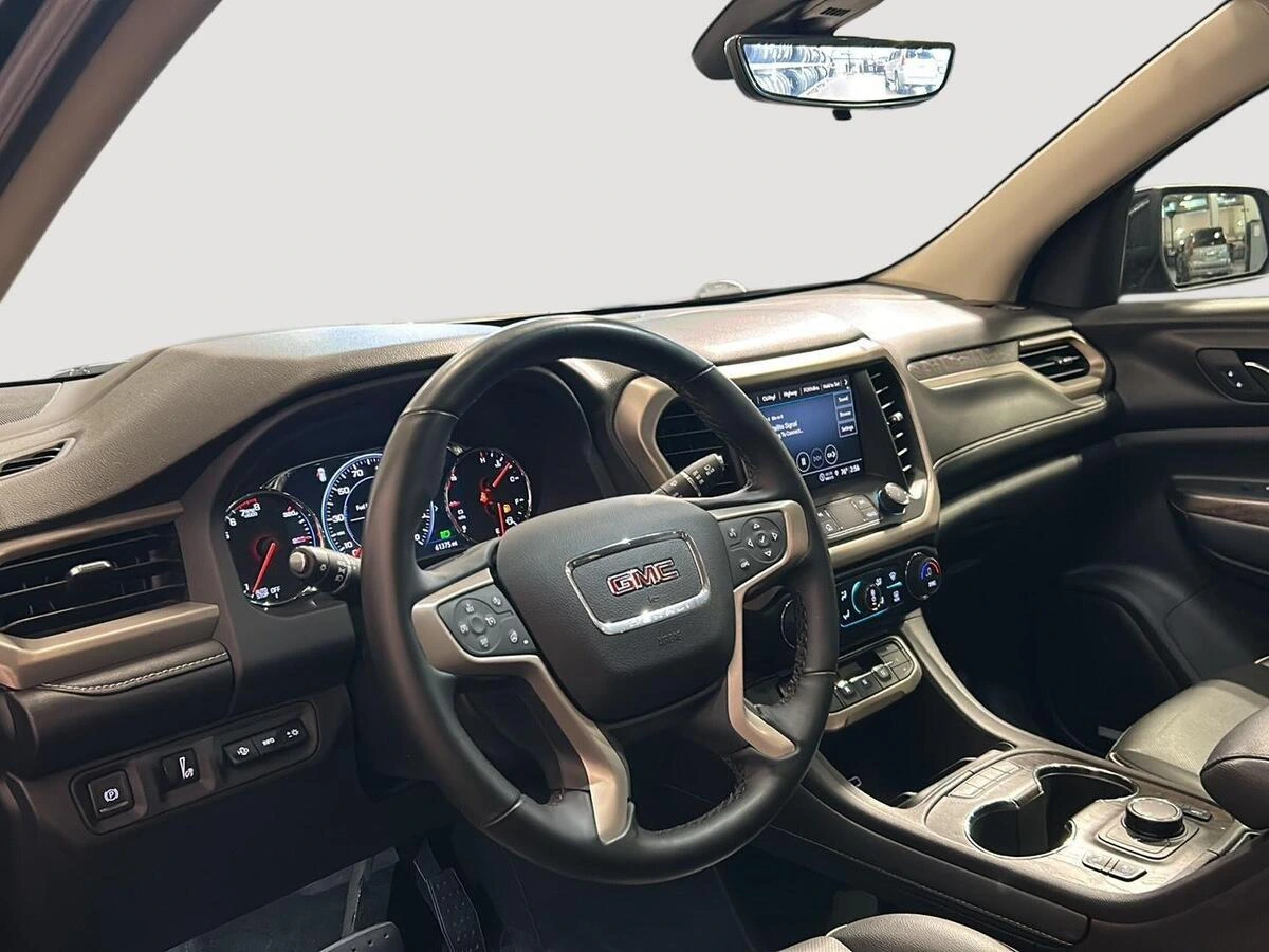 2023 GMC Acadia Denali - Photo 8