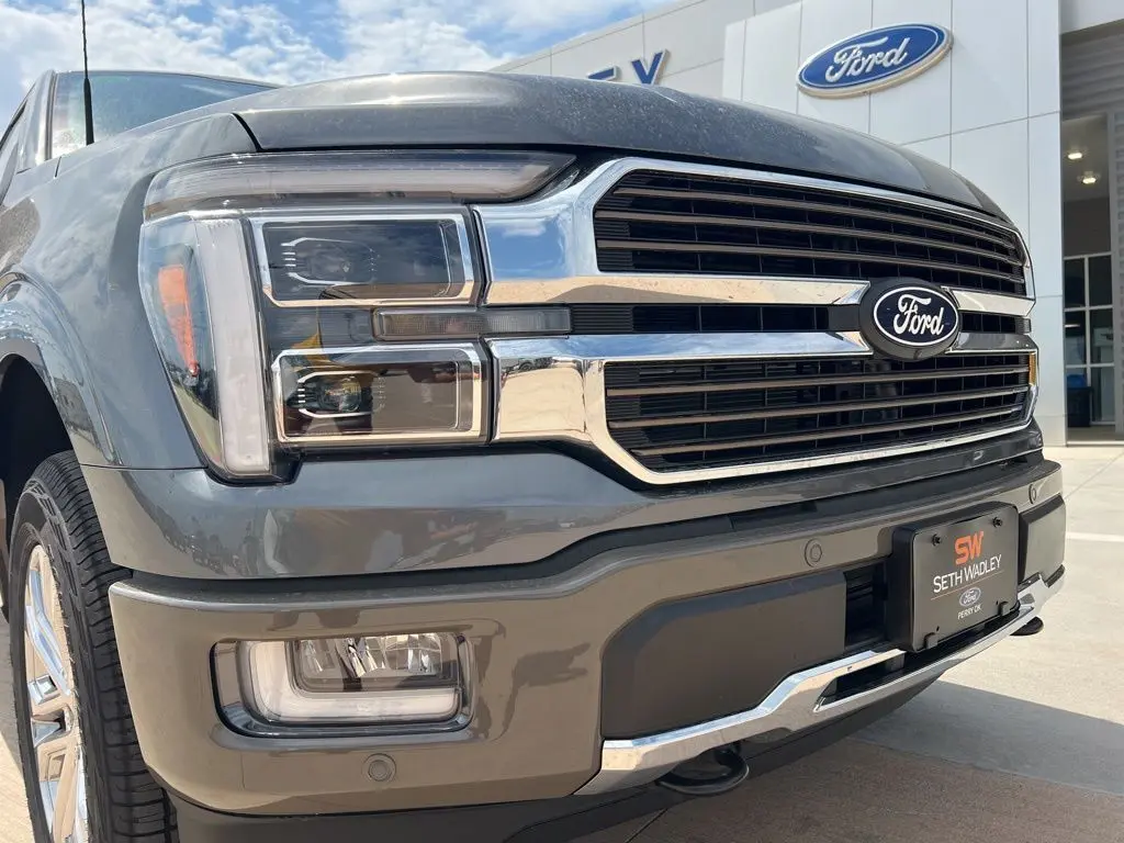 2025 Ford F-150 King Ranch photo 6