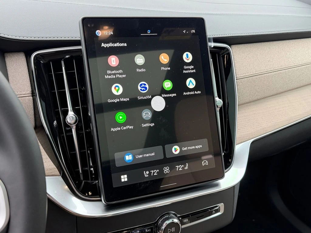 2026 Volvo - image 22