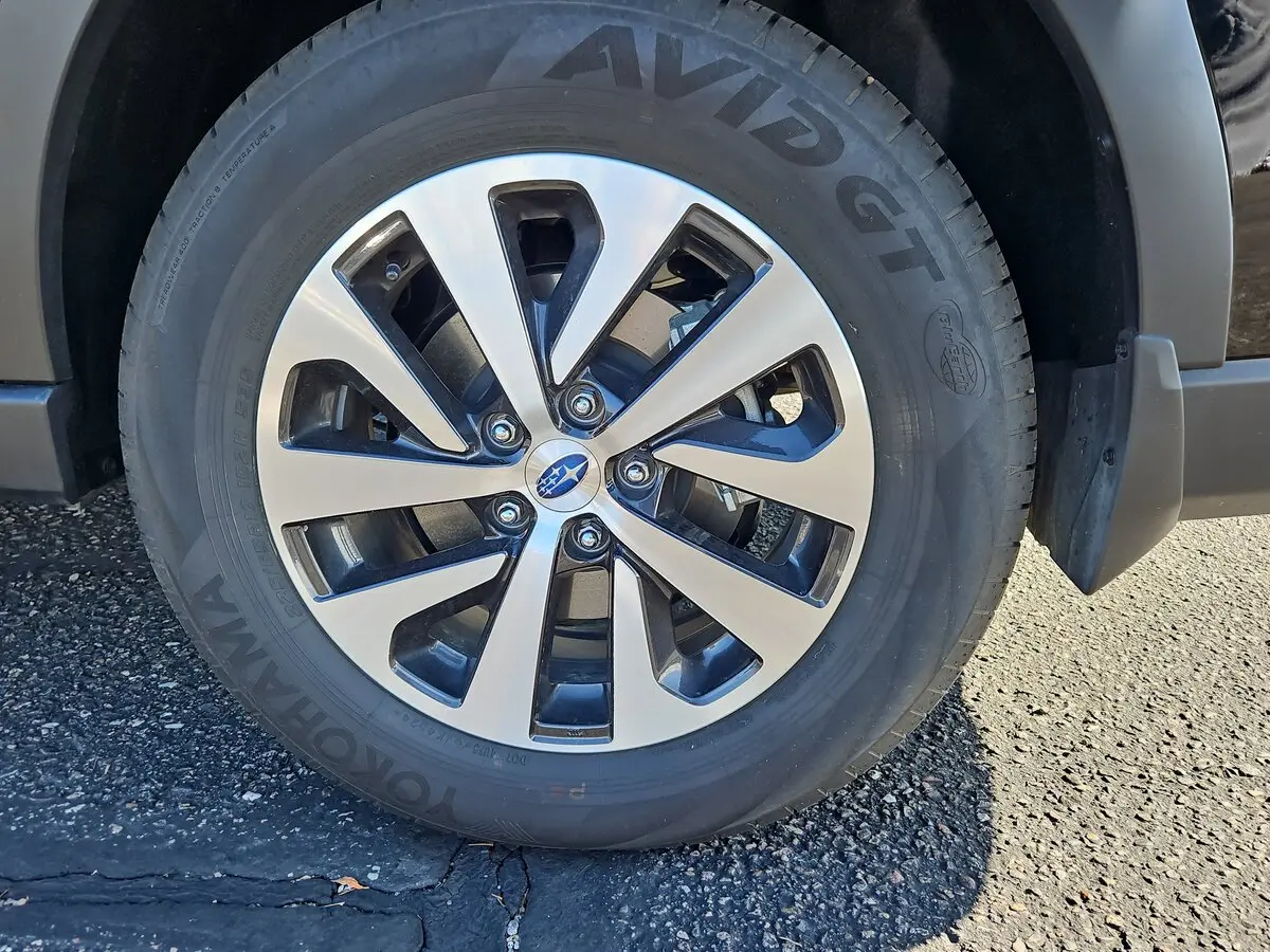 2025 Subaru Outback 2.5i photo 4