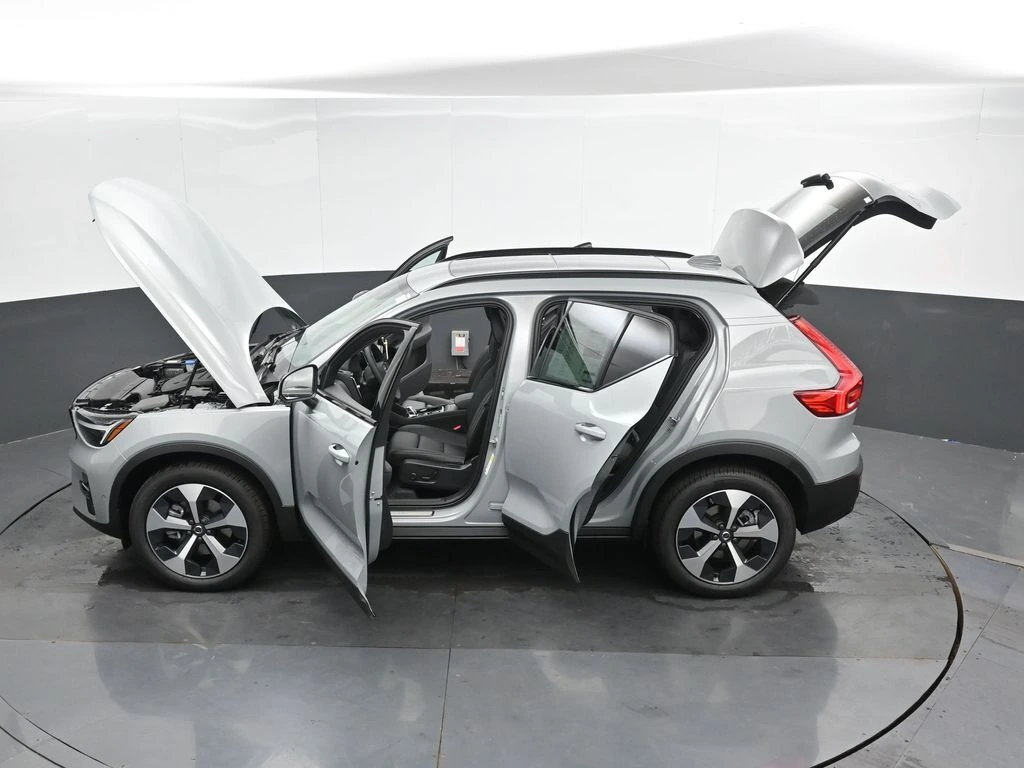 2026 Volvo XC40 Plus - Photo 49