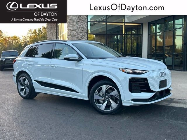 2025 Audi Q6 e-tron Premium Plus