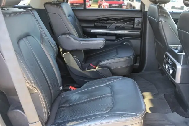 2021 Ford Expedition Platinum photo 22