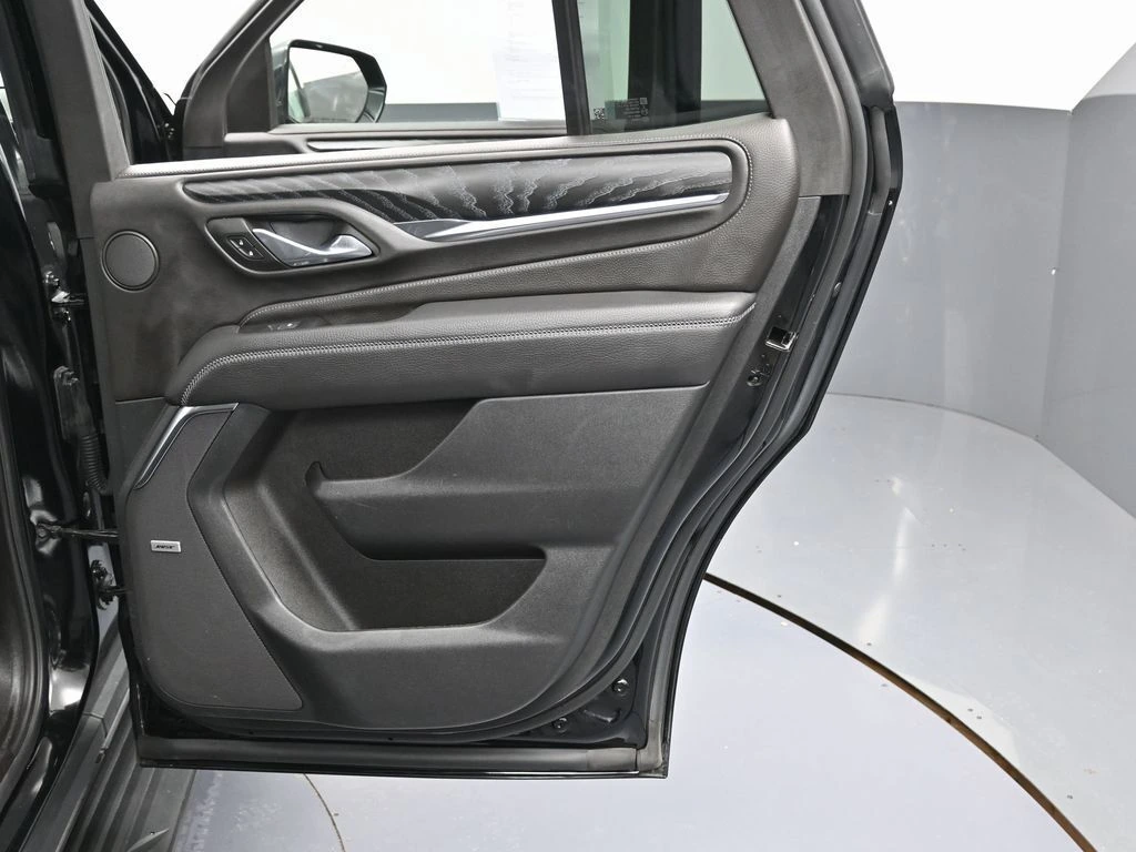 2024 GMC Yukon Denali - Photo 32