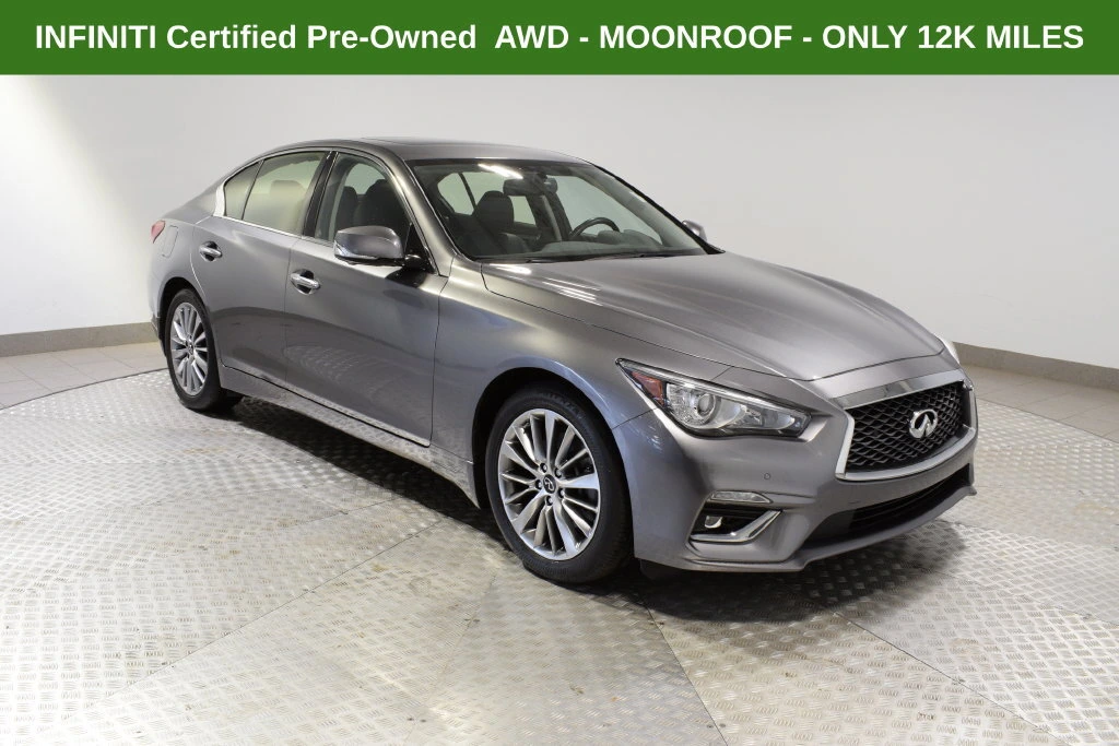 2023 INFINITI Q50 LUXE