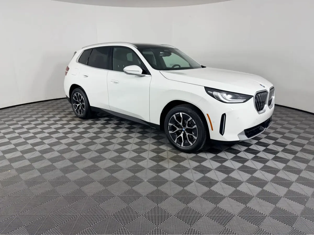 2026 BMW X3 30's photo