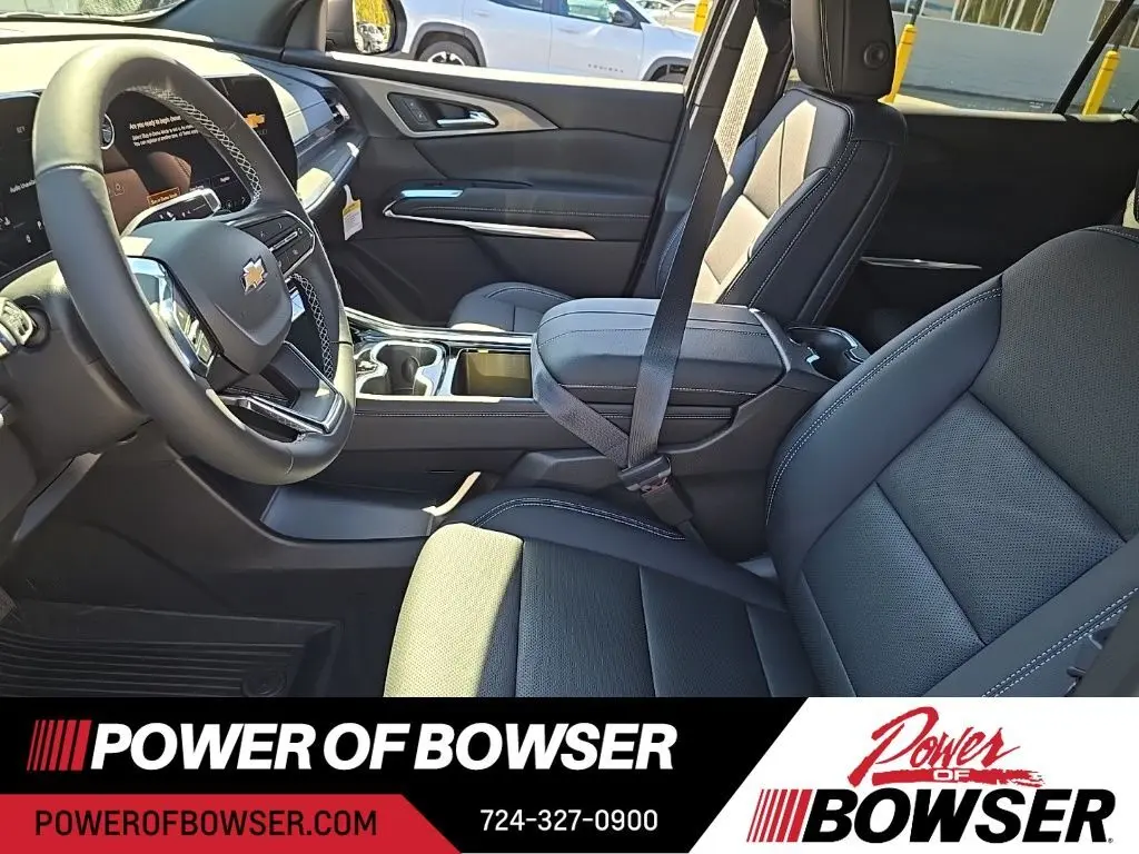 2026 Chevrolet Traverse 2LT photo 4