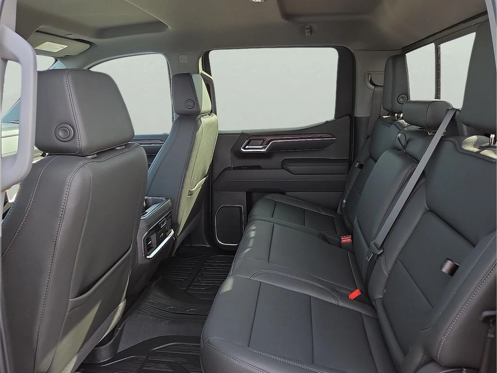 2026 GMC Sierra 1500 SLT - Photo 12