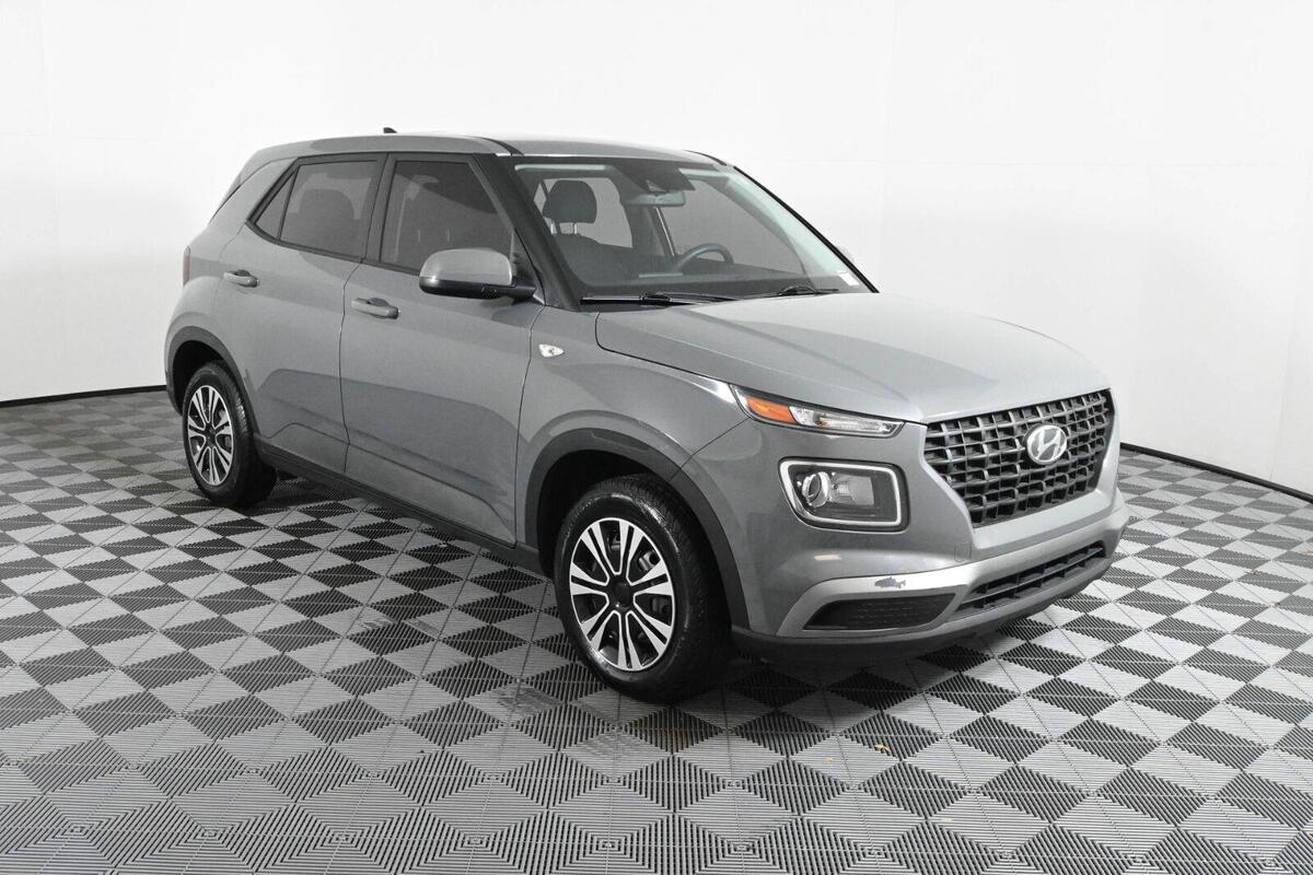 2020 Hyundai Venue SE