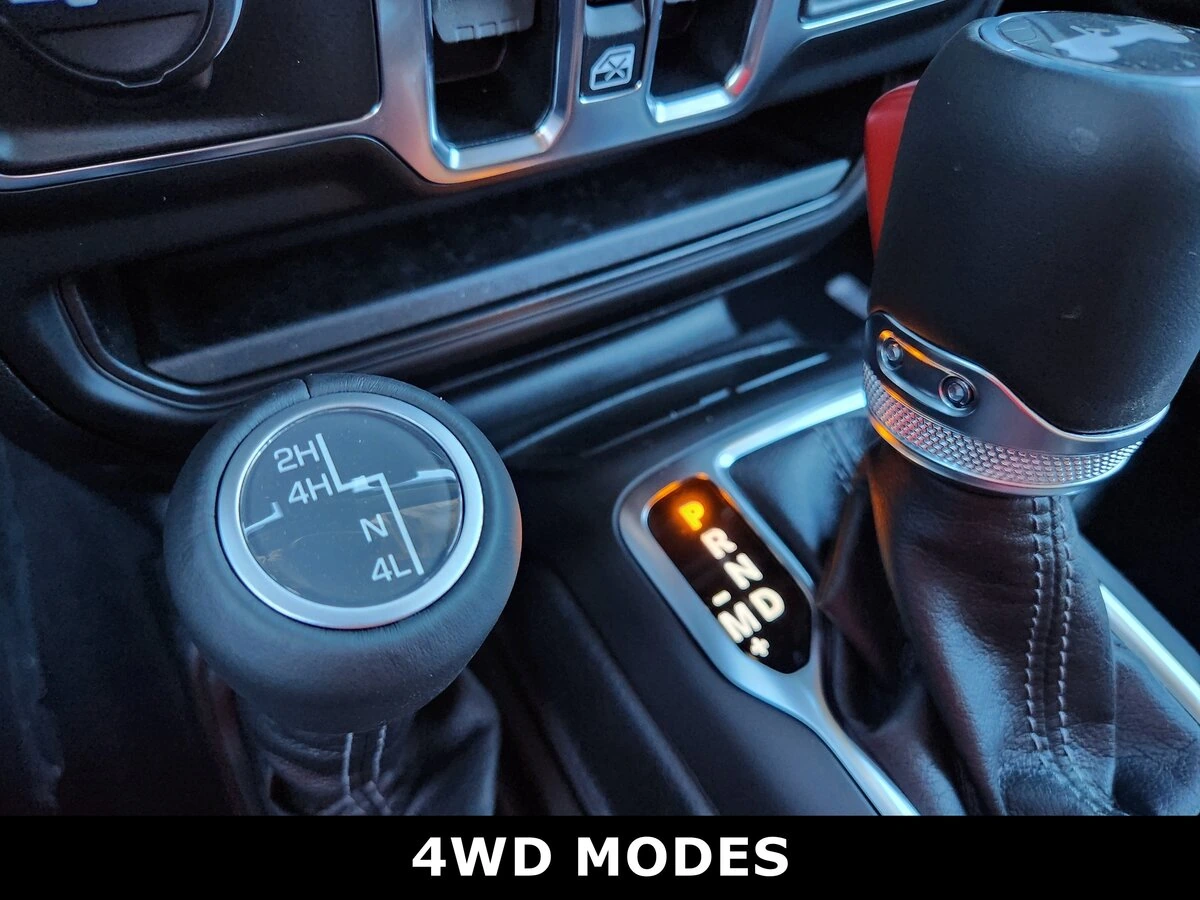 2025 Jeep Wrangler 4-Door Sahara - Photo 8