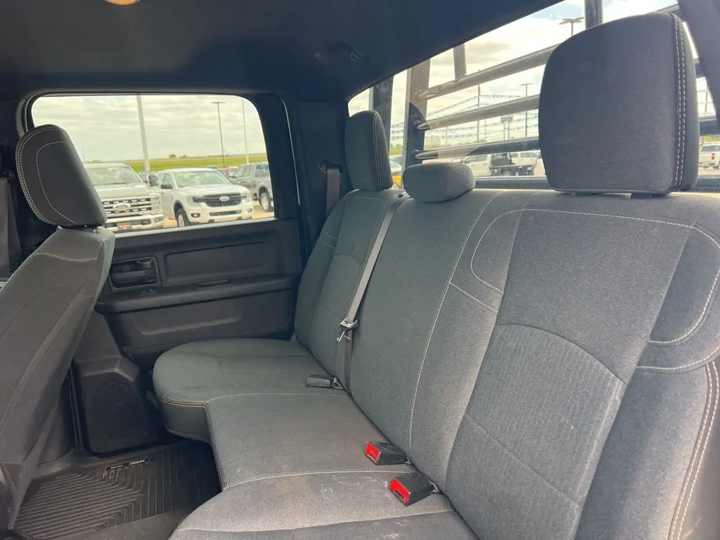 2022 Ram 2500 Tradesman photo 9