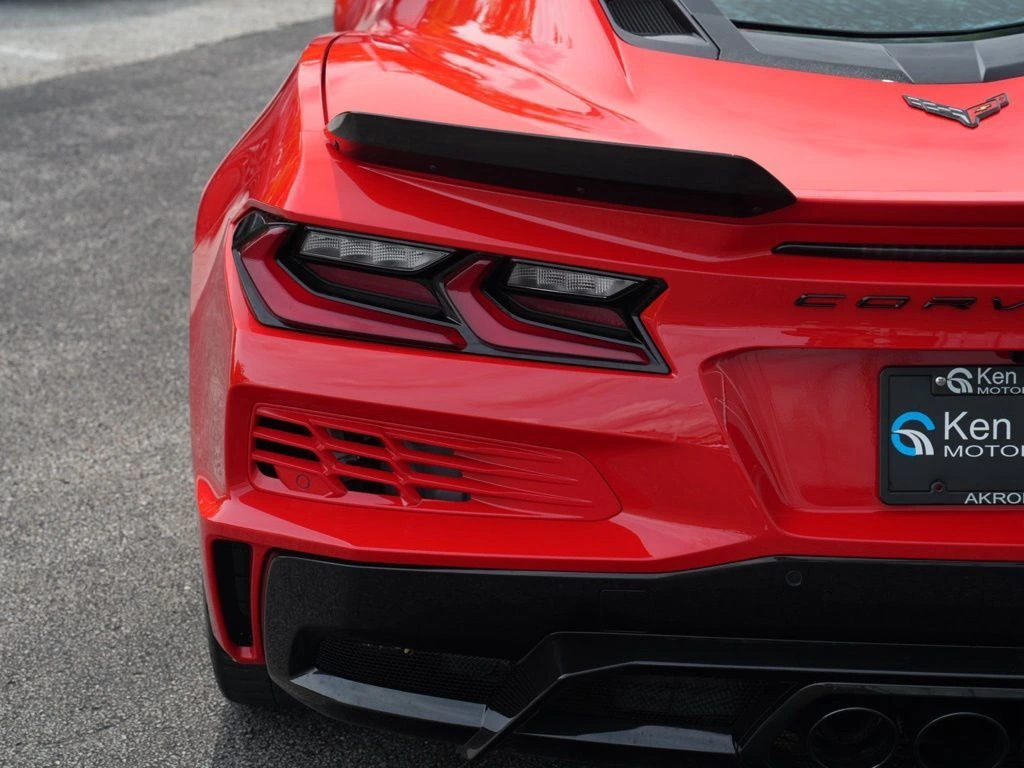 2024 Chevrolet Corvette 3LZ - Photo 14