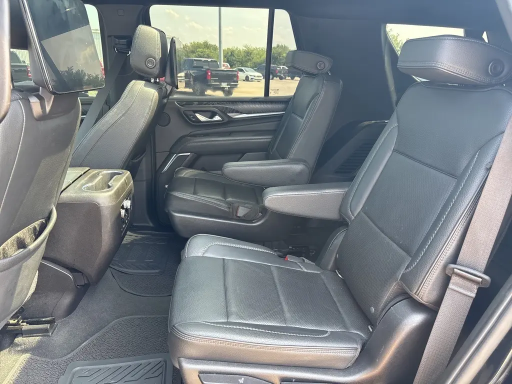 2021 Gmc Yukon Denali photo 28