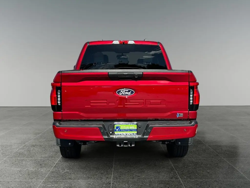 2025 Ford F-150 Lightning XLT photo 6