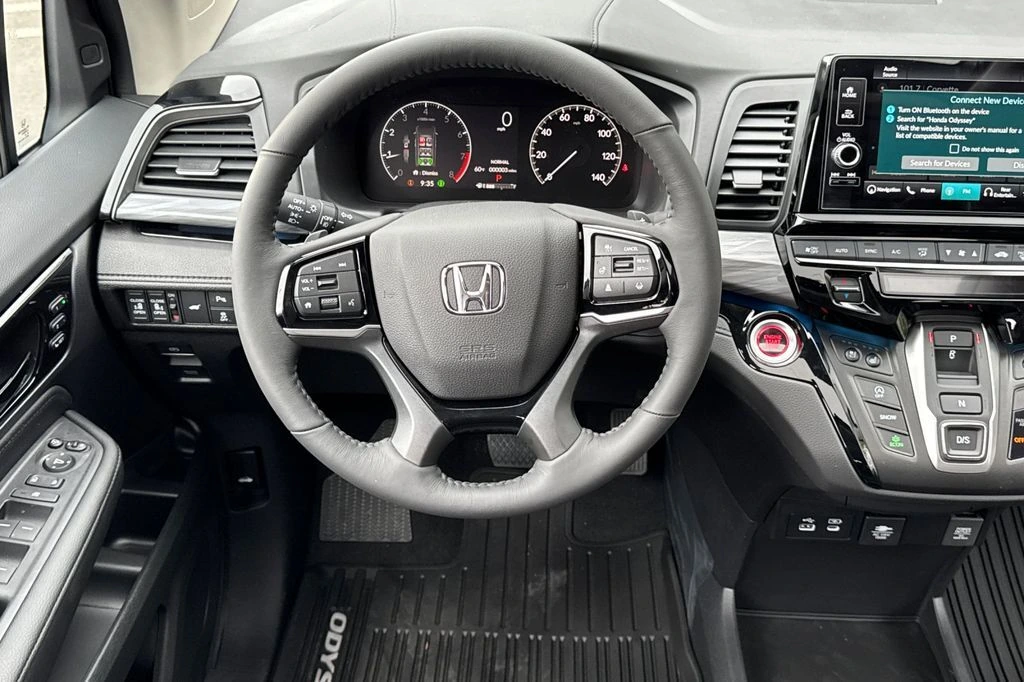2026 Honda Odyssey Elite - Photo 11