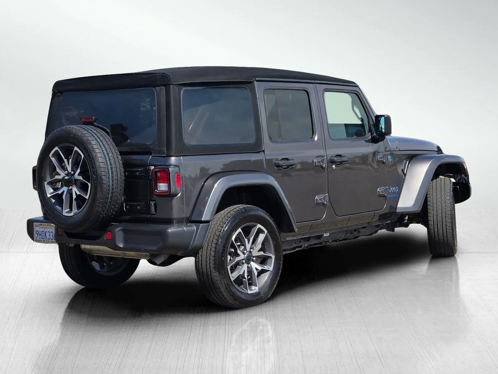 2024 Jeep Wrangler Sport S 4xe photo 4