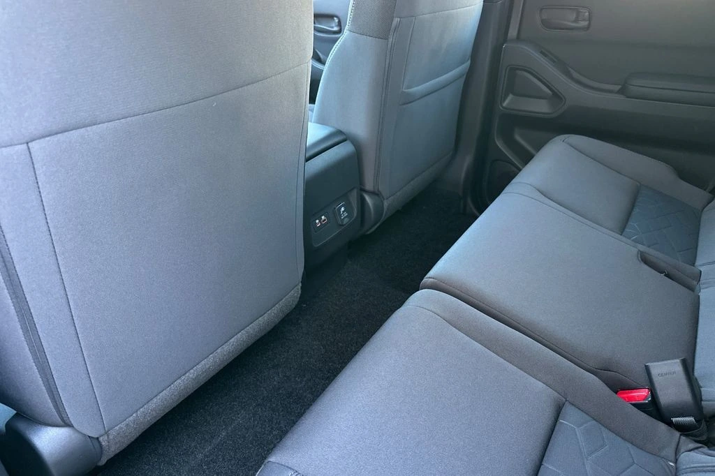 2026 Nissan Frontier SV - Photo 12