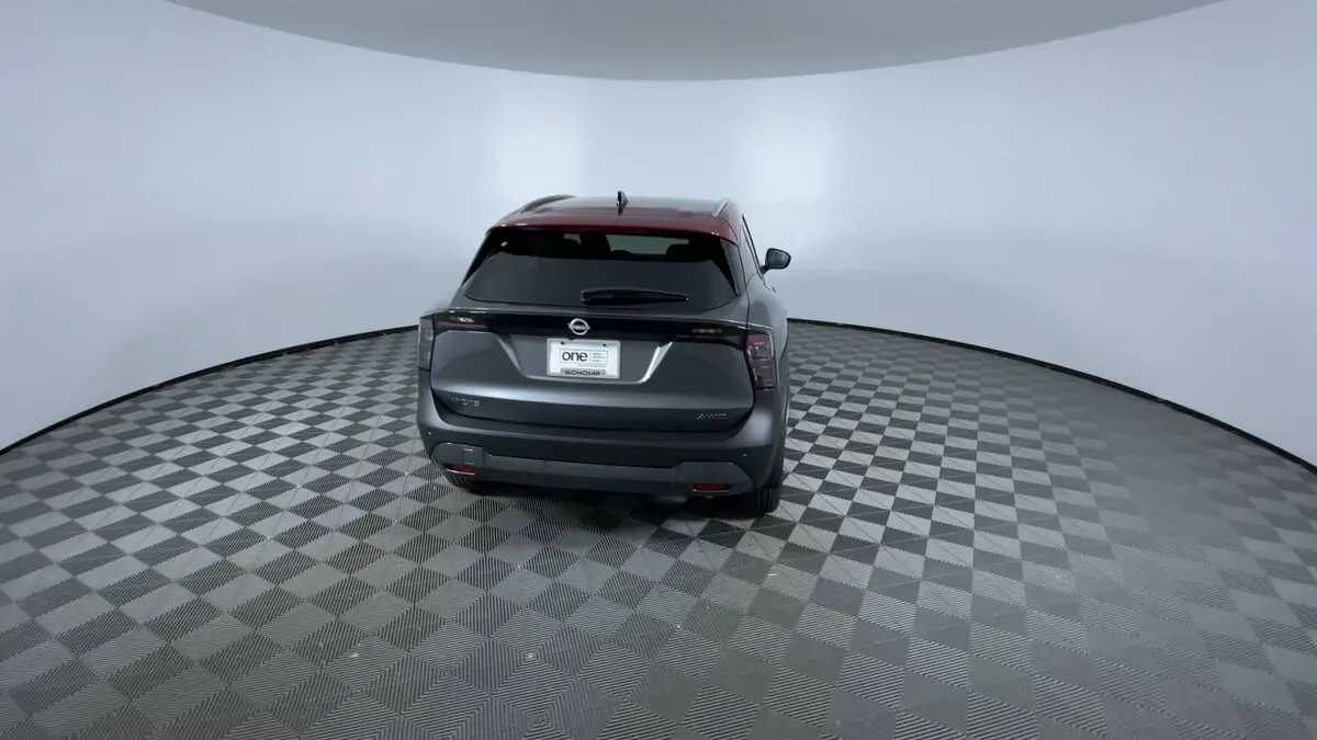 2026 Nissan Kicks SV photo 2