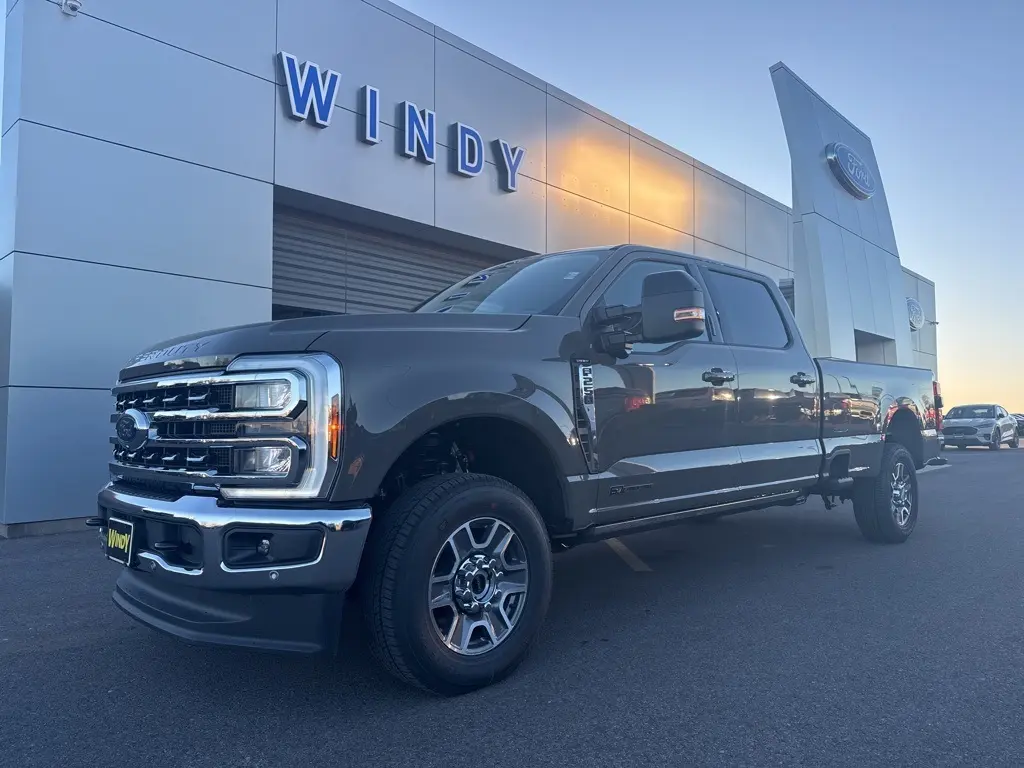 2026 Ford F-250 Super Duty Lariat's photo