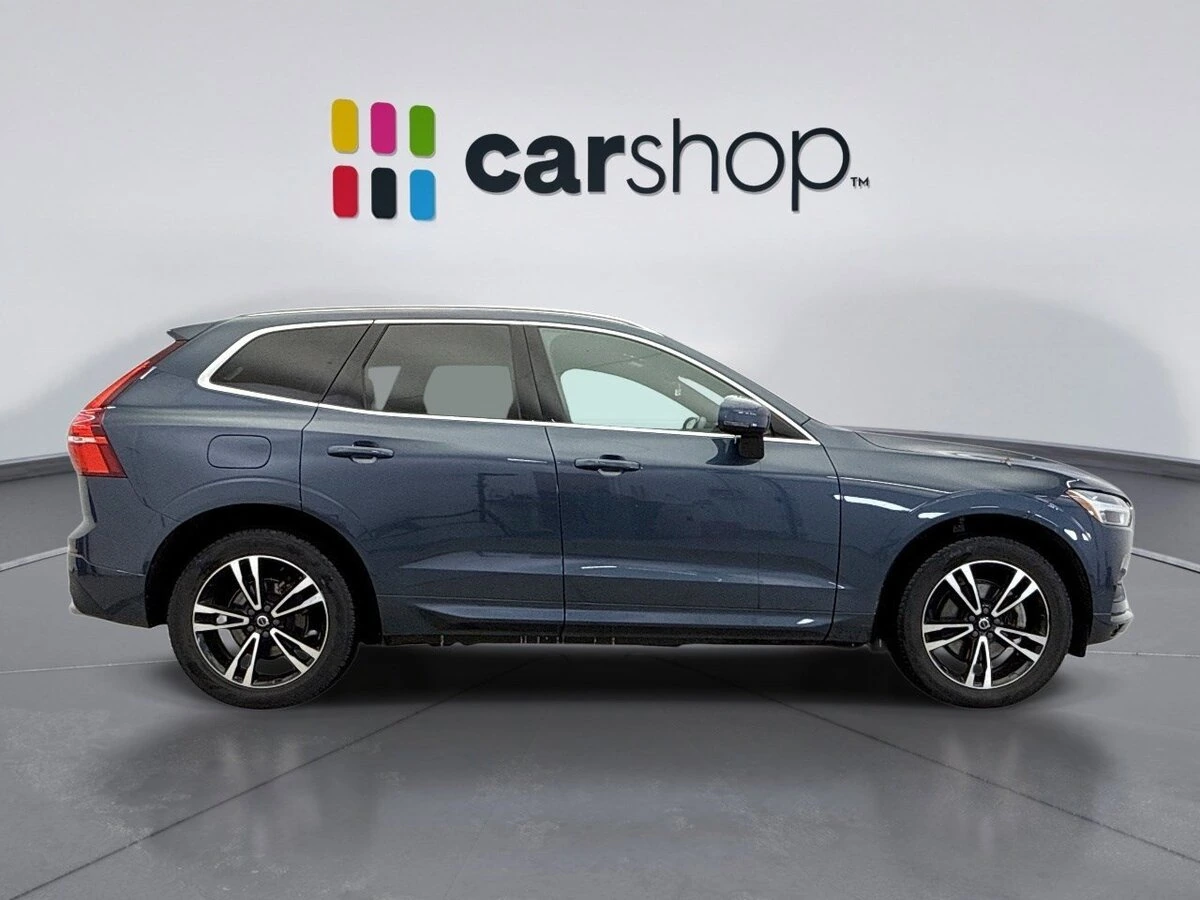 2020 Volvo - image 6