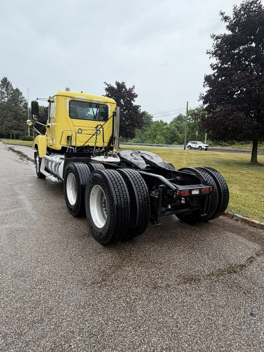 2019 Mack Pinnacle in Warminster, PA — photo 6