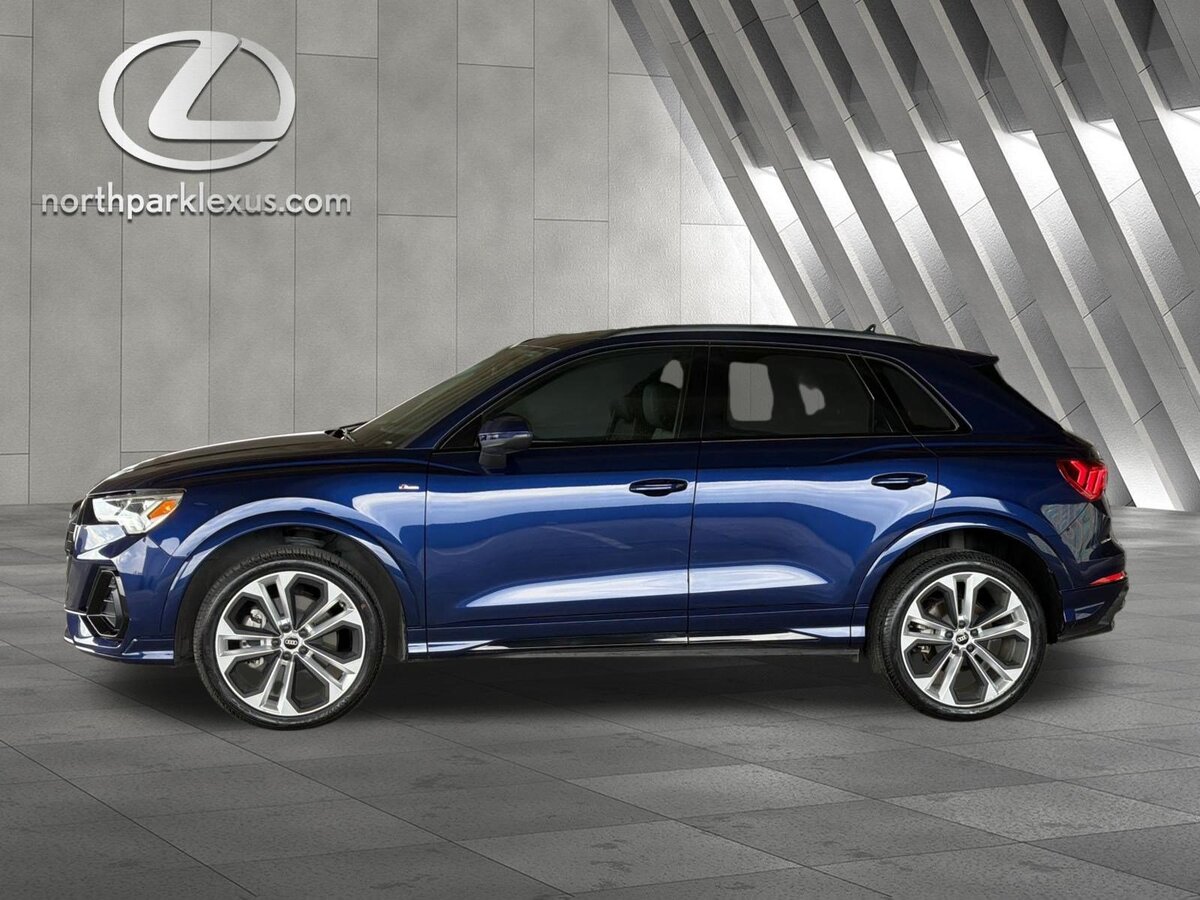 2022 Audi Q3 S line Premium Plus