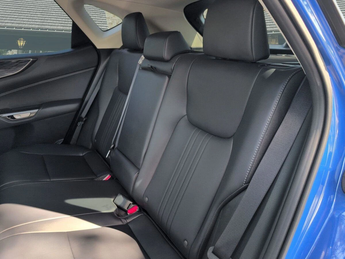 2025 Lexus NX 350 - Photo 18
