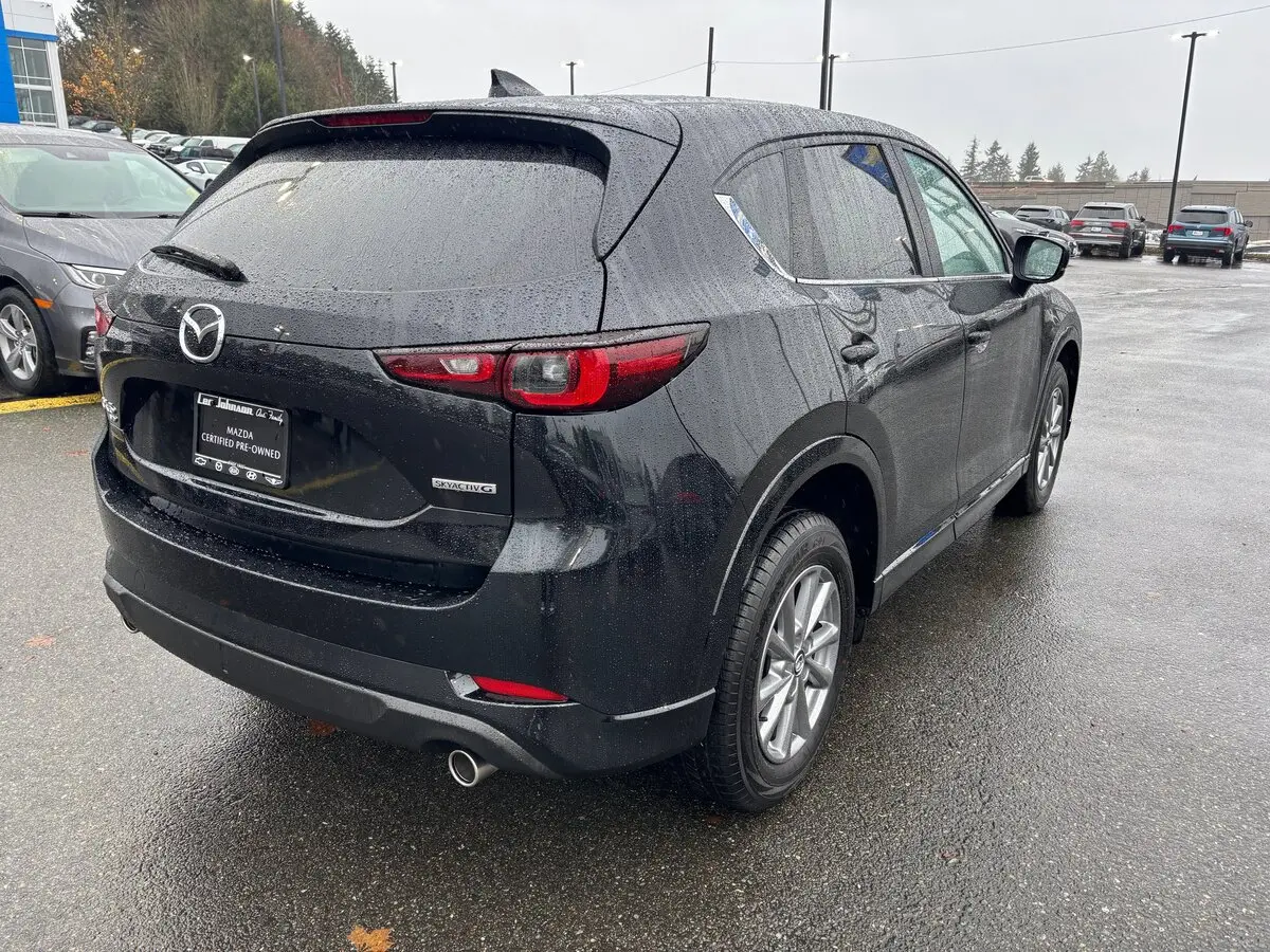 2025 Mazda CX-5 2.5 S Preferred photo 4
