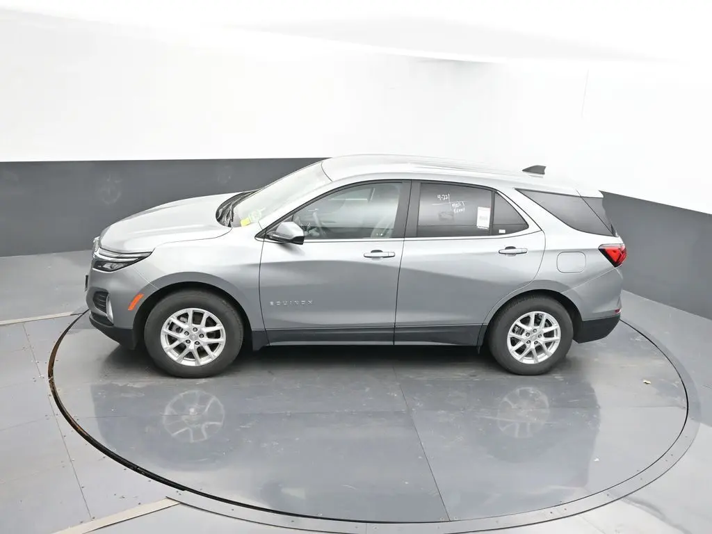 2023 Chevrolet Equinox LT photo 28