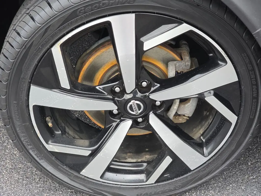 2021 Nissan Rogue Sport SL photo 14