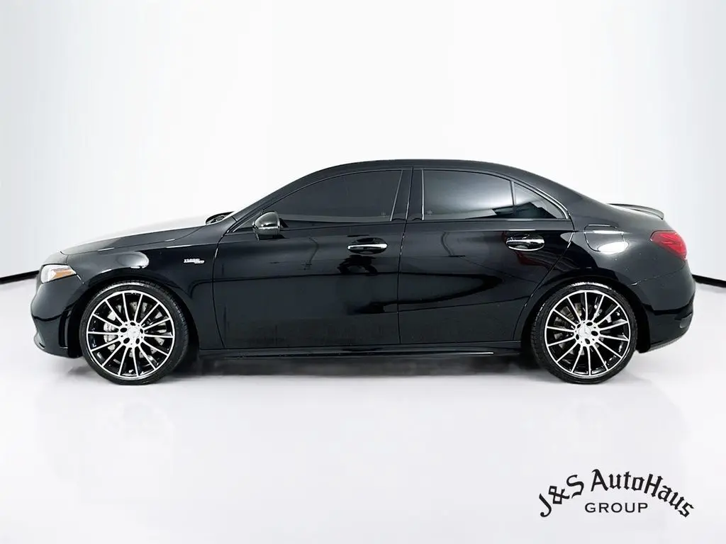 2021 Mercedes Benz A AMG 35 4MATIC photo 4