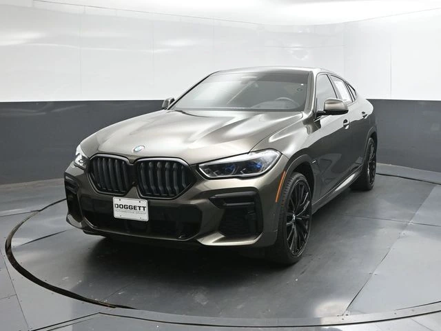 2022 BMW X6 M50i's photo