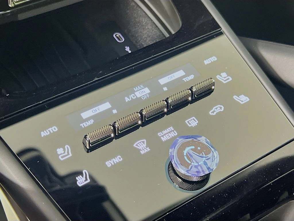 2026 Porsche Cayenne Coupe Turbo E-Hybrid - Photo 18