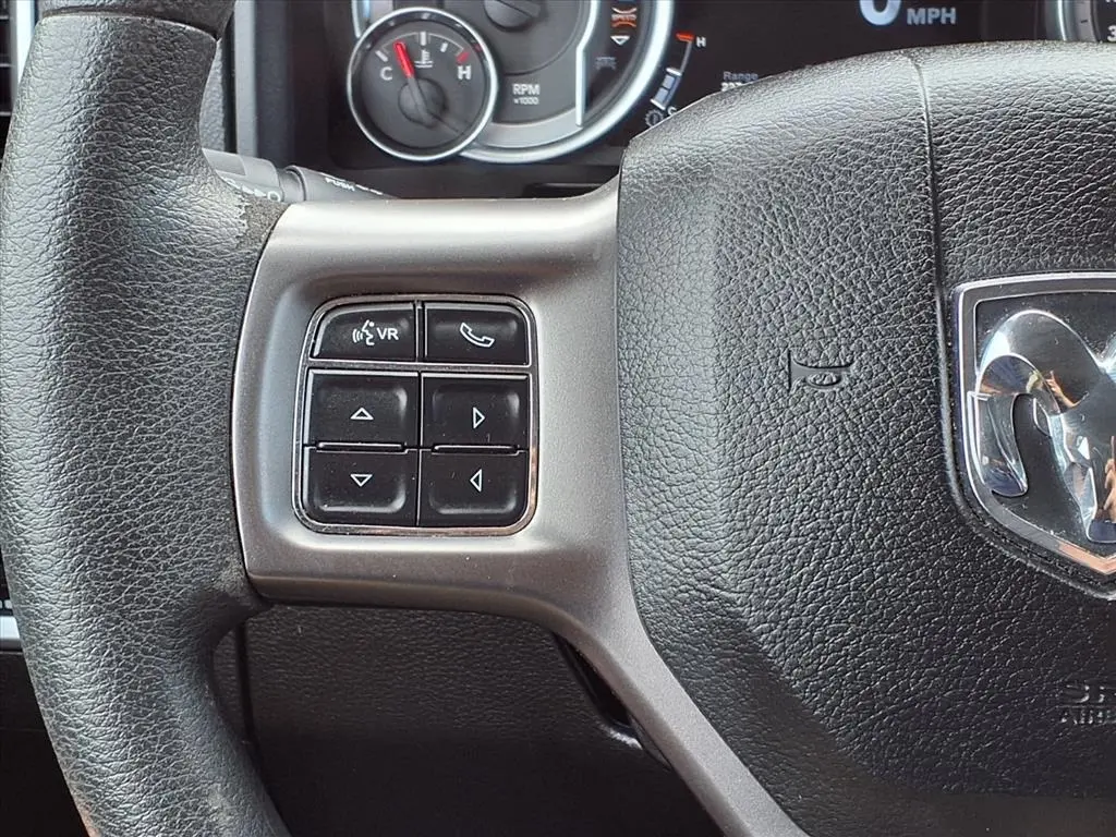 2023 Ram 1500 Classic SLT photo 8