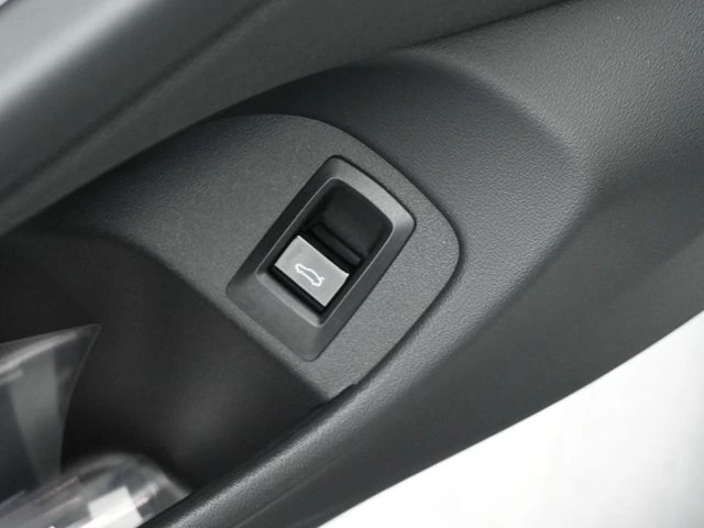 2026 BMW 5 Series 530i - Photo 21