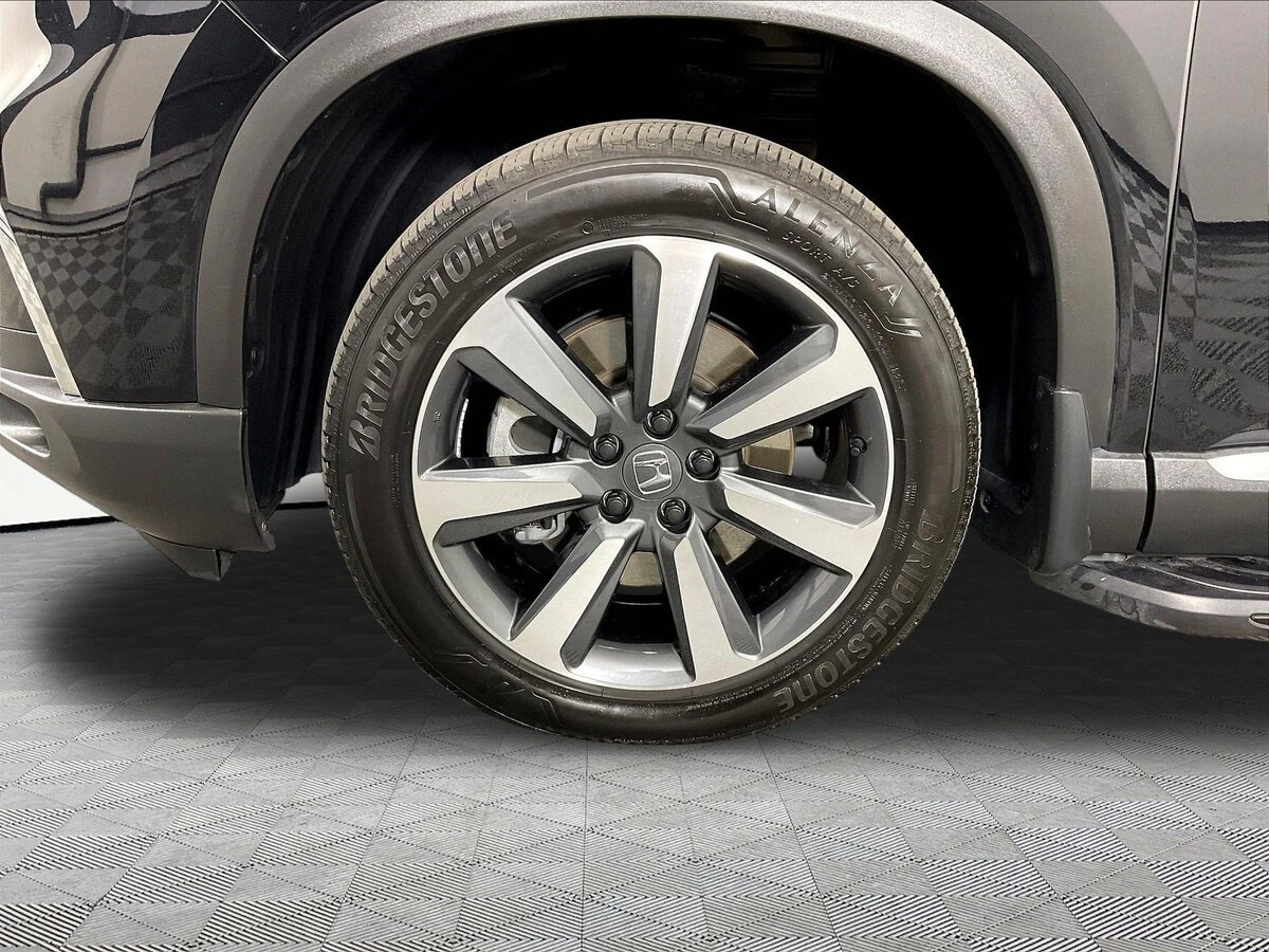 2025 Honda Pilot Elite - Photo 35