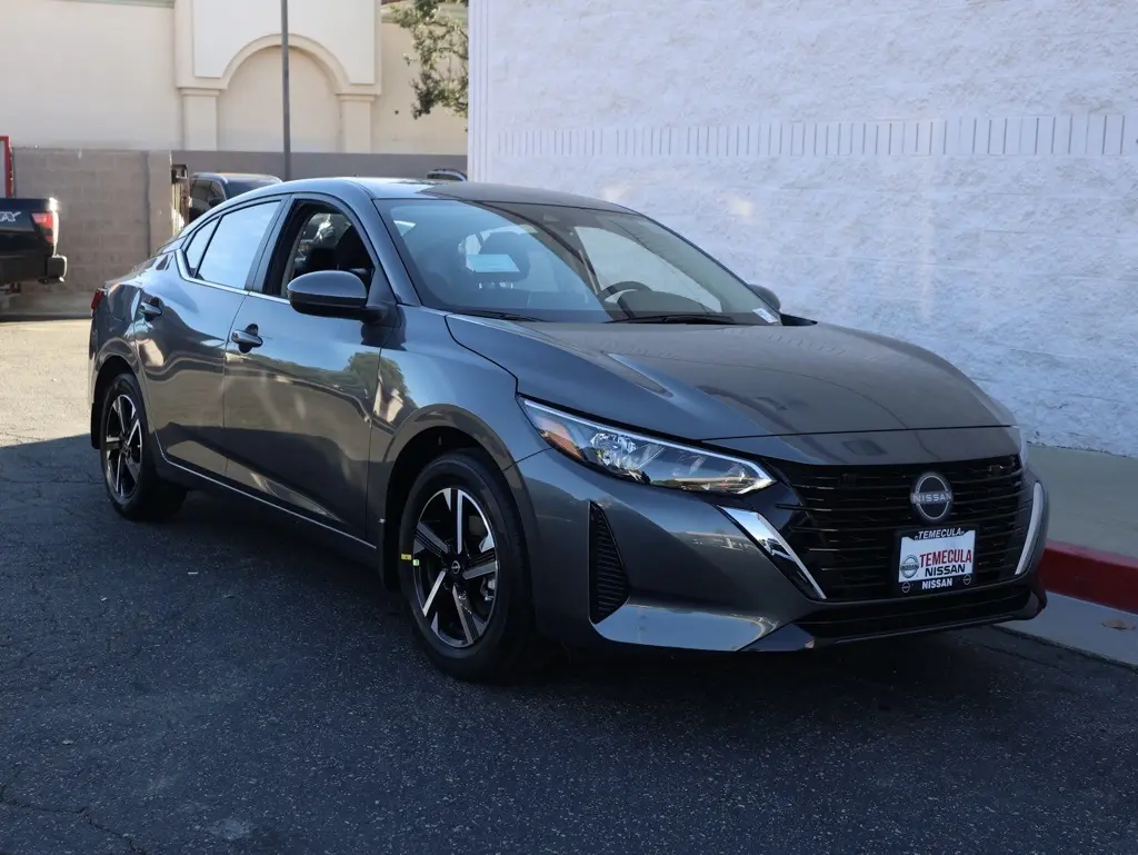 2025 Nissan Sentra SV's photo