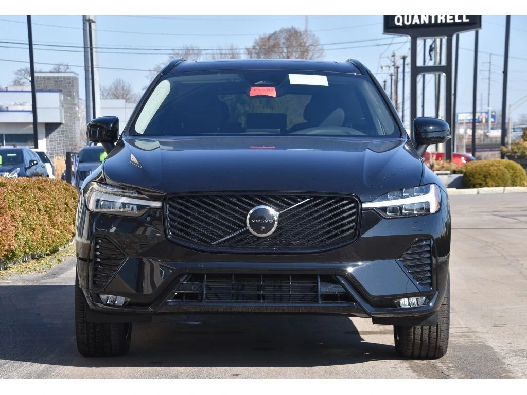 2026 Volvo - image 7