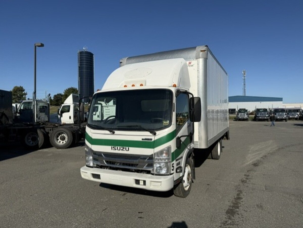2020 Isuzu NPR-HD
