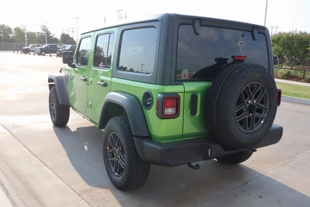 2025 Jeep Wrangler Sport S photo 21