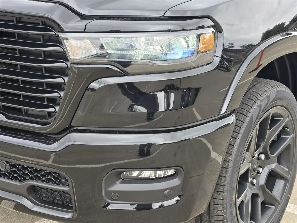 2026 Ram 1500 Laramie photo 6