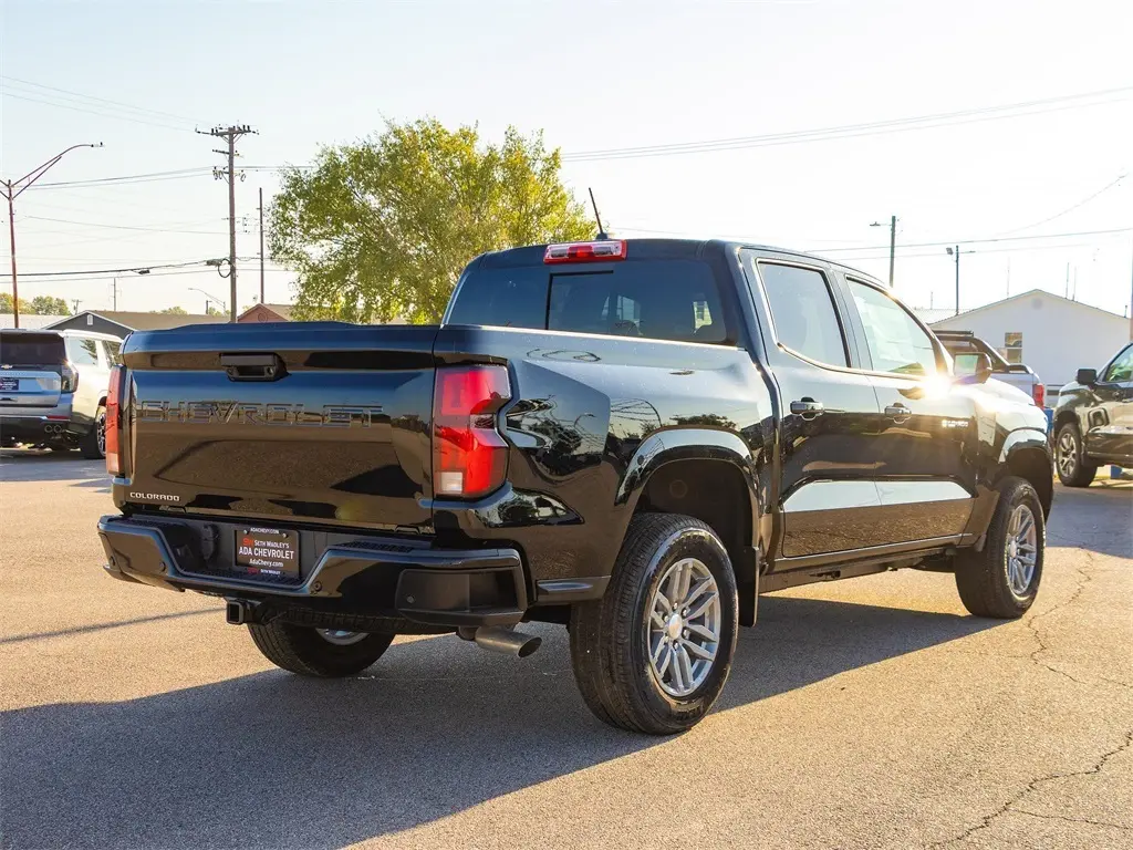2026 Chevrolet Colorado LT photo 7