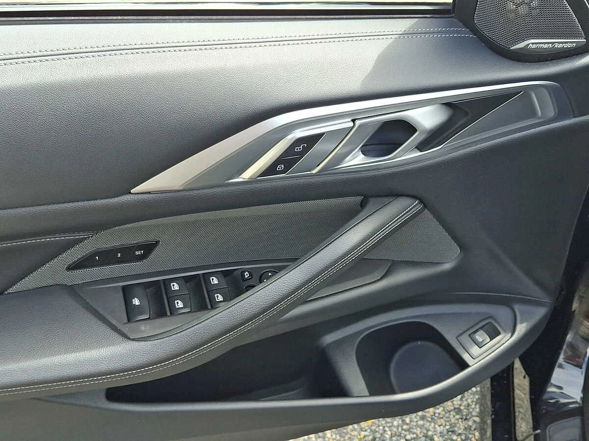 2025 BMW 4 Series M440i - Photo 11