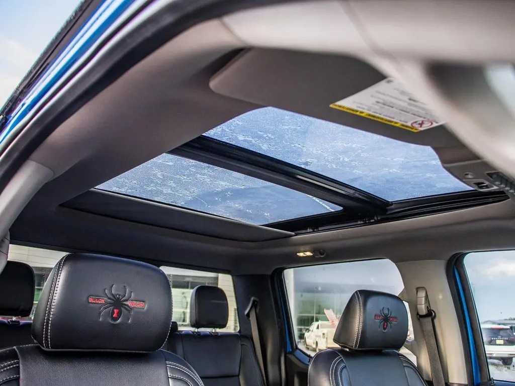 2021 Ford F-250 photo 16
