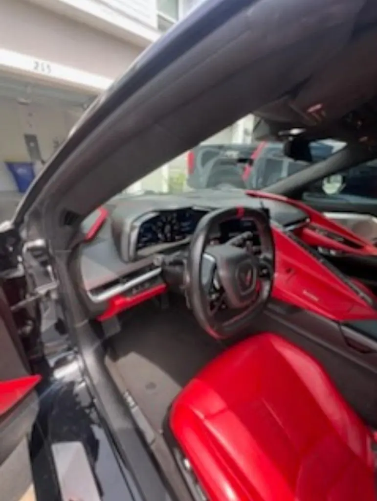 2020 Chevrolet Corvette Stingray 3LT photo 3