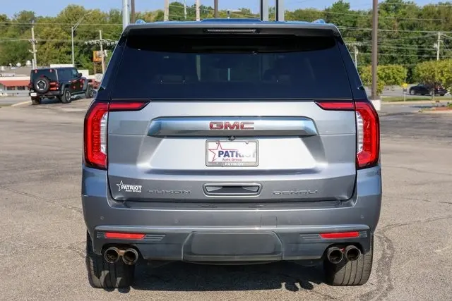2022 Gmc Yukon Denali photo 2