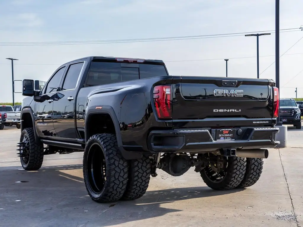 2024 Gmc Sierra HD Denali Ultimate photo 14